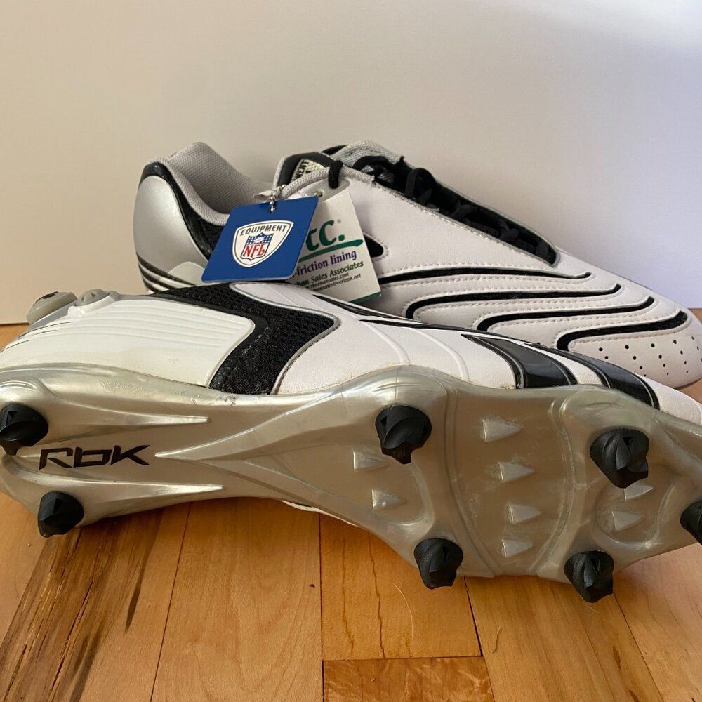 NFL Equipment Reebok The Pump PlayDry White & Black Football Cleats Mens Size 13 - Picture 3 of 9